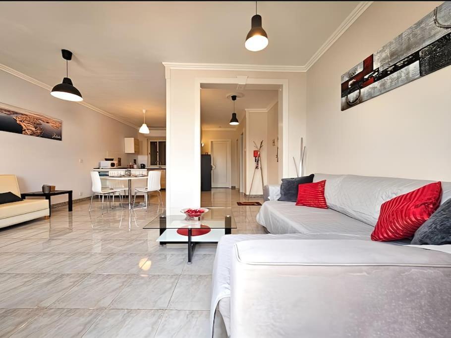 Waveside Apartment St. Paul's Bay Esterno foto