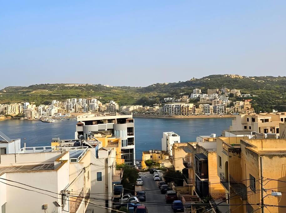Waveside Apartment St. Paul's Bay Esterno foto